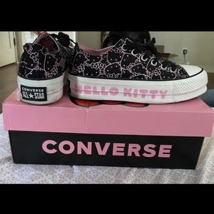 Hello Kitty Converse